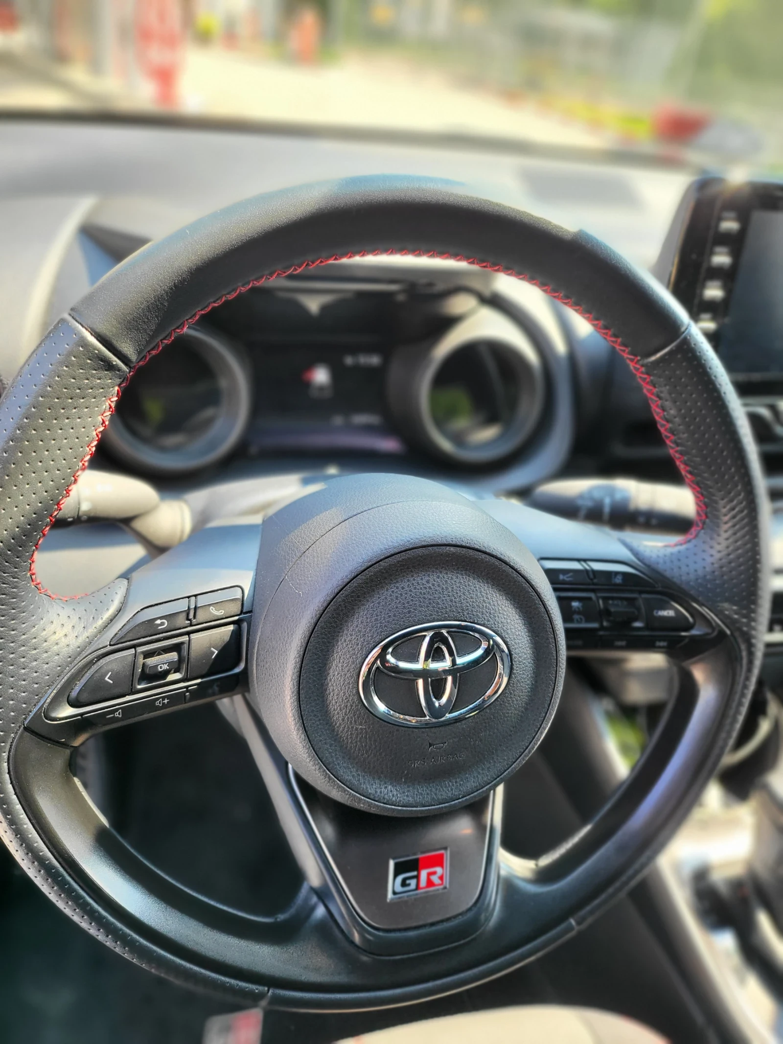 Toyota Yaris GR* ТОП* Hybrid* 1.5-125hp* нова LPG уредба, снимка 16 - Автомобили и джипове - 54804701
