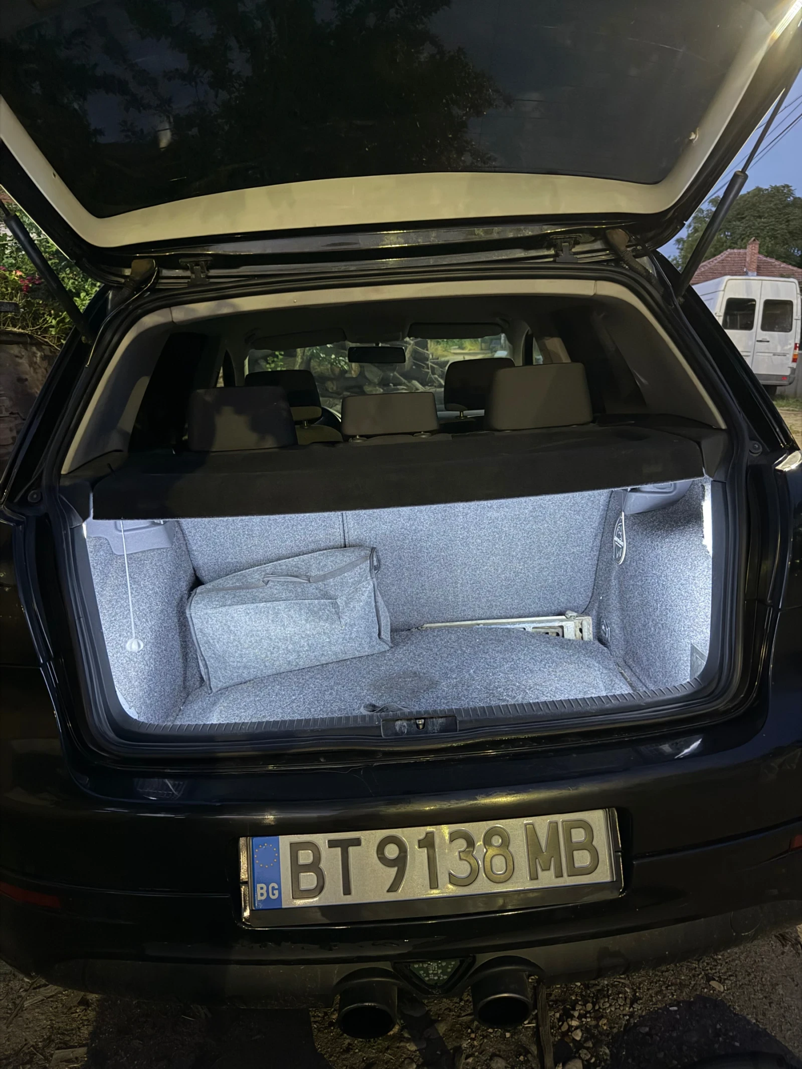 VW Golf V, снимка 9 - Автомобили и джипове - 54976868
