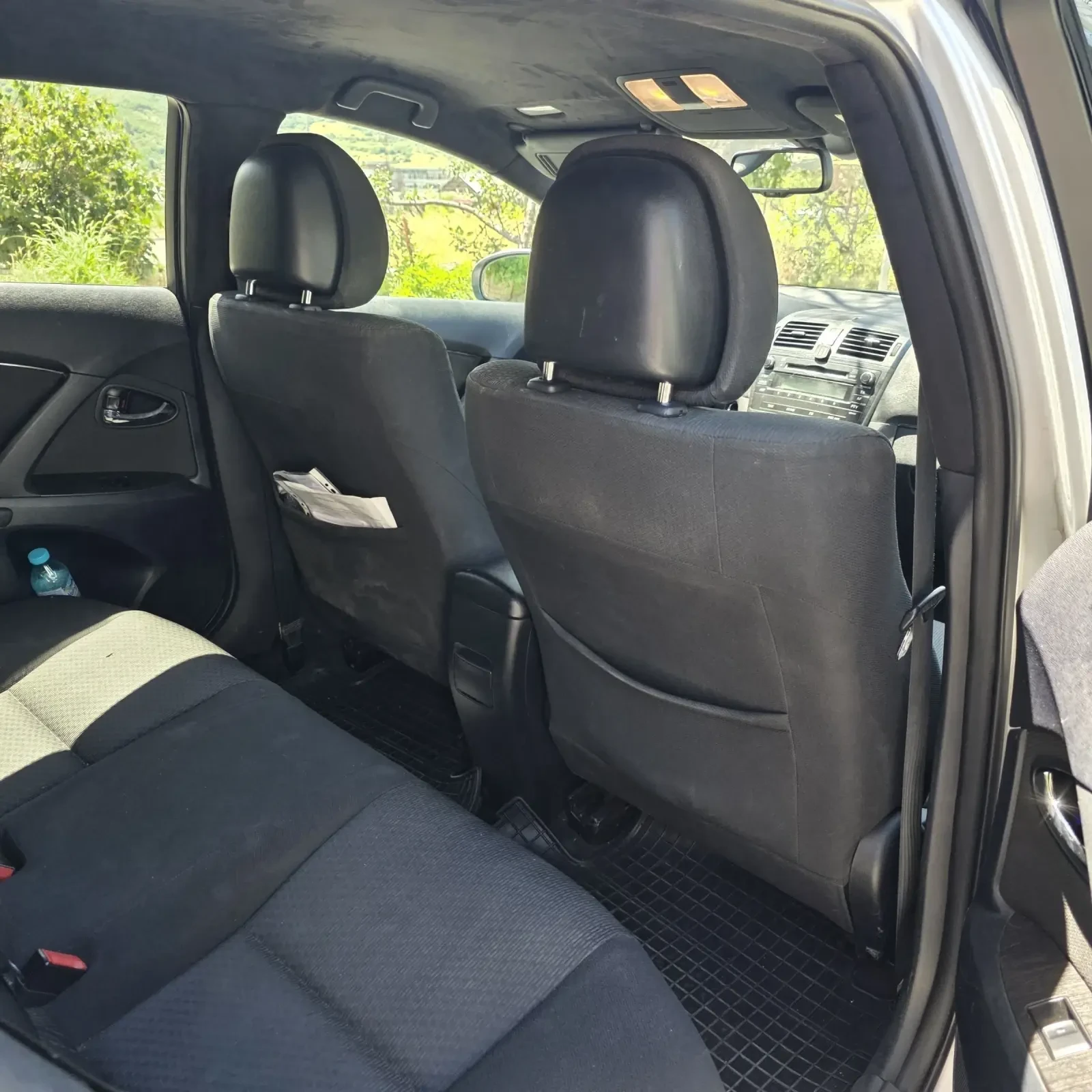 Toyota Avensis 2.2 D4D, снимка 5 - Автомобили и джипове - 55236488