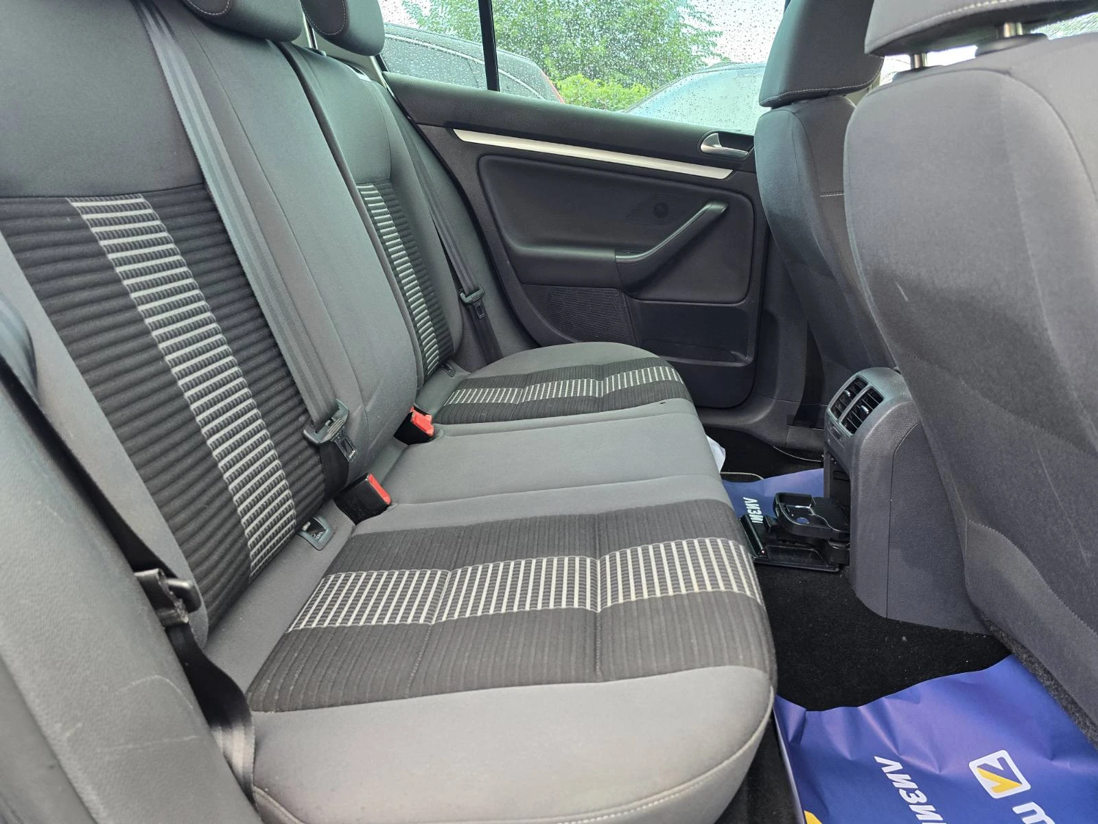 VW Golf ПАРКТРОНИК/1.6i /102к.с., снимка 12 - Автомобили и джипове - 55588095