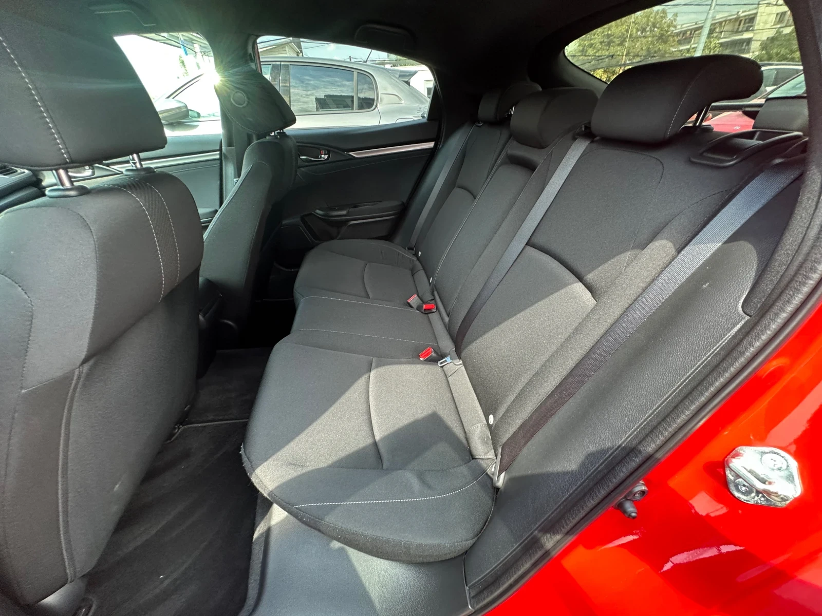 Honda Civic ШВЕЙЦАРИЯ  АВТОМАТИК, снимка 16 - Автомобили и джипове - 55609505