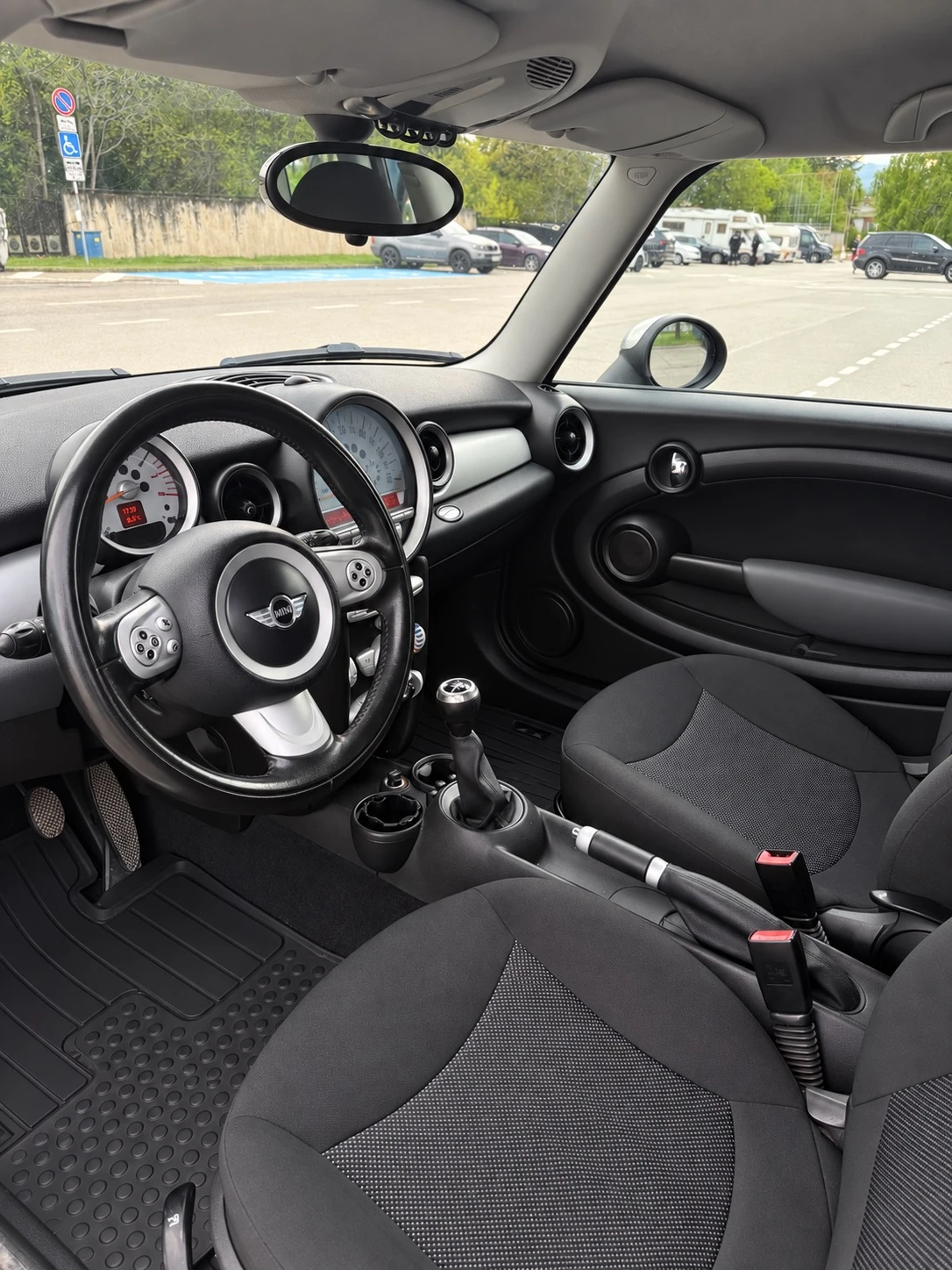 Mini Clubman D, снимка 11 - Автомобили и джипове - 56120817
