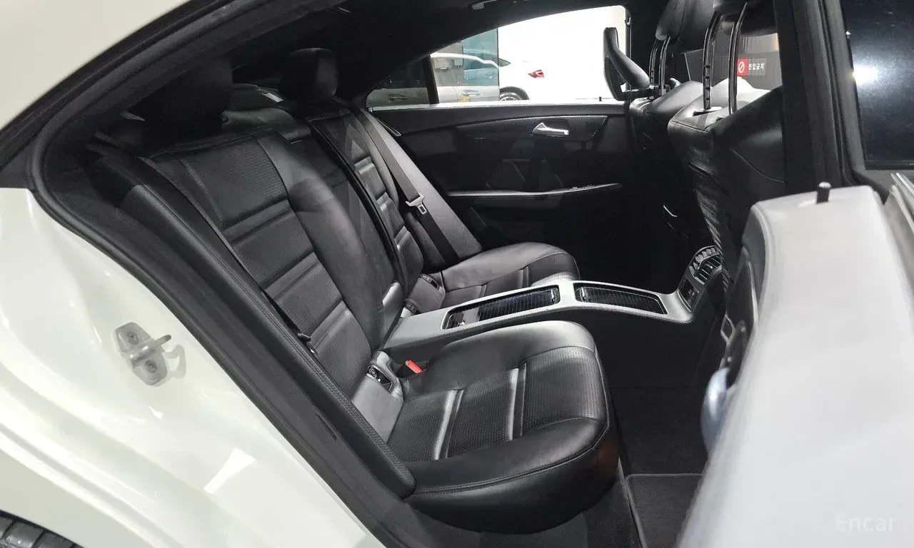 Mercedes-Benz CLS 63 AMG 4MATIC* HARMON* KARDON* ���������* �����* 360����� | Mobile.bg � ����������� 14