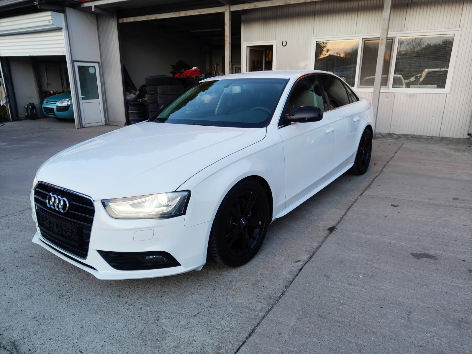 Audi A4 2.0tdi 143ps, снимка 2 - Автомобили и джипове - 56601295