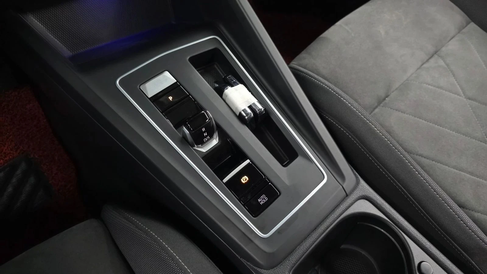 VW Golf, снимка 7 - Автомобили и джипове - 56689537