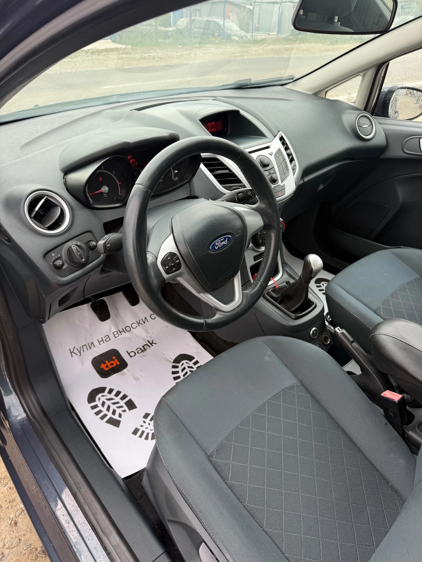 Ford Fiesta 1.4i* ГАЗ-BRC* ЛИЗИНГ, снимка 10 - Автомобили и джипове - 56733493