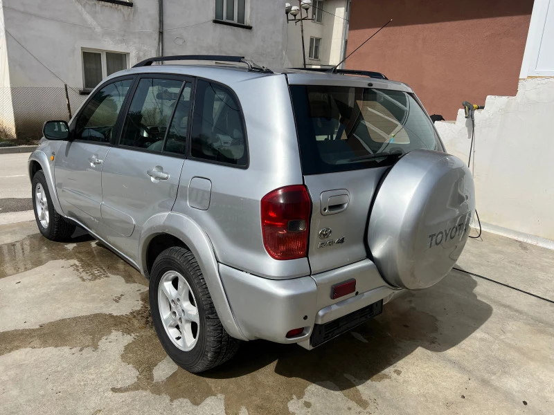 Toyota Rav4 2.0 D-4D, снимка 4 - Автомобили и джипове - 49591967