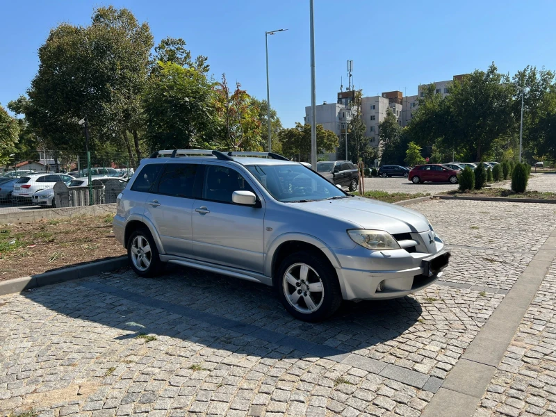 Mitsubishi Outlander 2.4 160кс, снимка 3 - Автомобили и джипове - 47407651