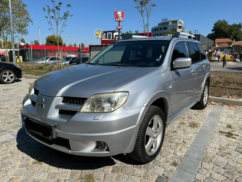 Mitsubishi Outlander 2.4 160кс, снимка 1 - Автомобили и джипове - 47407651