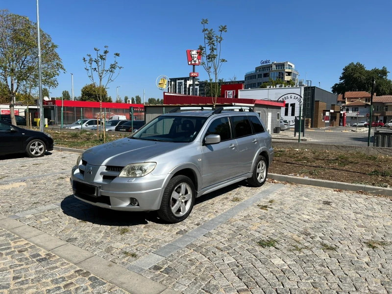 Mitsubishi Outlander 2.4 160кс, снимка 4 - Автомобили и джипове - 47407651