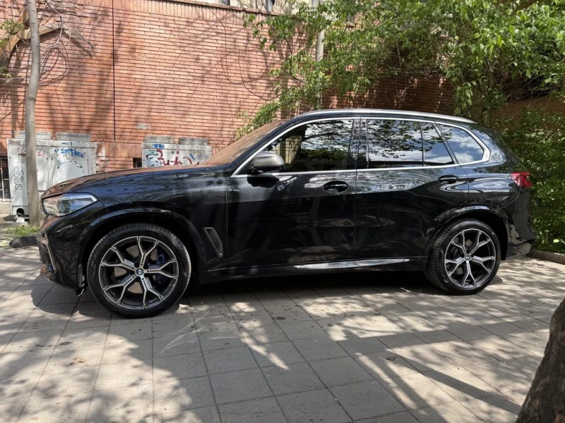 BMW X5 M50D, снимка 2 - Автомобили и джипове - 48877898