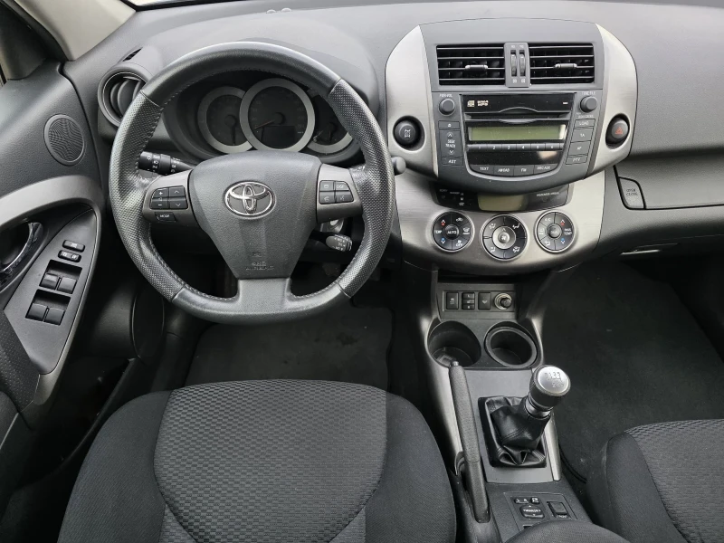 Toyota Rav4 2.0i 4x4 SWISS EDITION 115000km, снимка 11 - Автомобили и джипове - 52645963