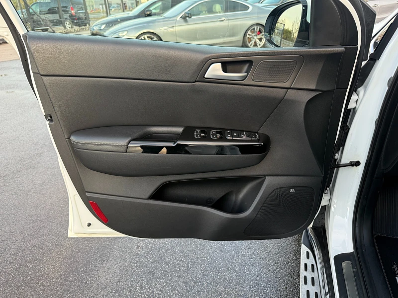 Kia Sportage GT-Line-4x4-Distronik-Panorama-Led-Bixenon-НОВА !!, снимка 8 - Автомобили и джипове - 52460147