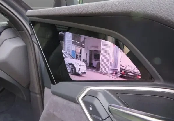 Audi Q8 e-Tron SUV 50 = S-line = �������� | Mobile.bg � ����������� 5