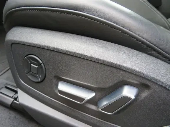 Audi Q8 e-Tron SUV 50 = S-line = �������� | Mobile.bg � ����������� 4