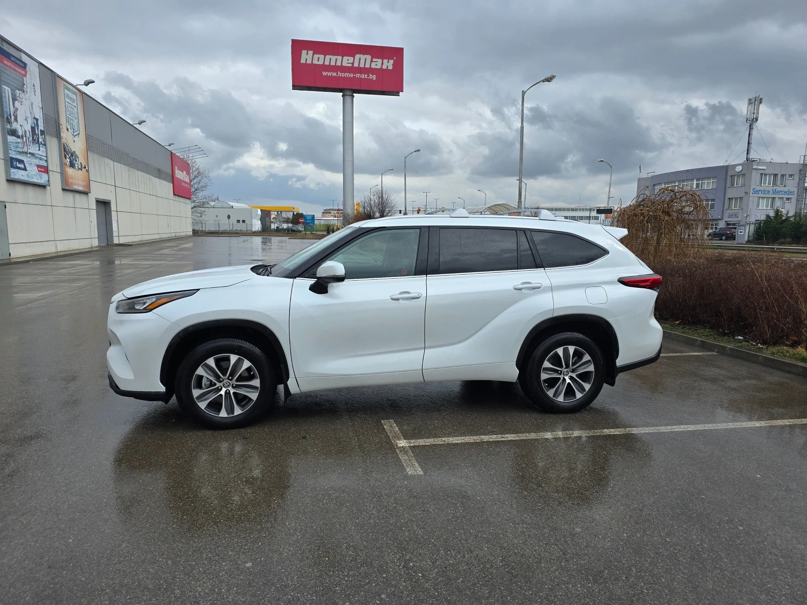 Toyota Highlander XLE AWD V6 - изображение 7