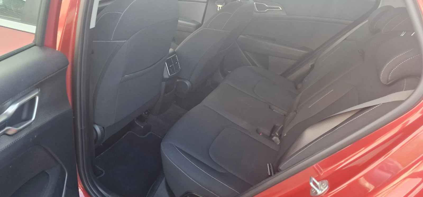 Kia Sportage 1.6 Бензин/електричество - изображение 10