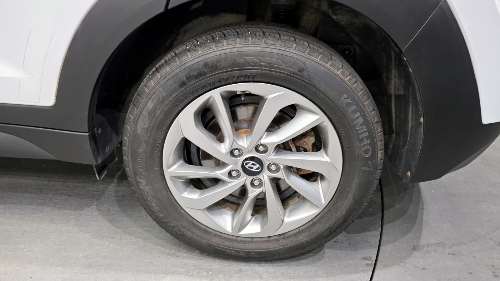 Hyundai Tucson 2.0 2WD MODERN - изображение 5