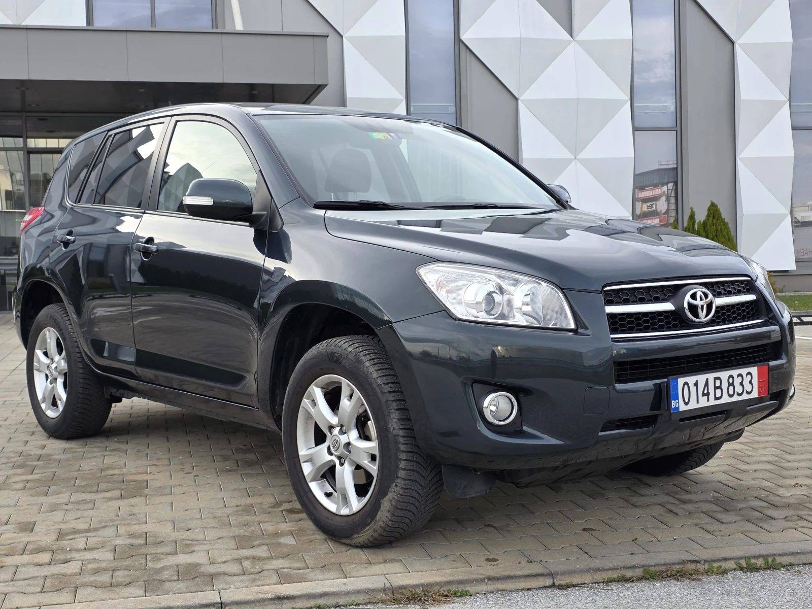 Toyota Rav4 2.0i 4x4 SWISS EDITION 115000km - изображение 7