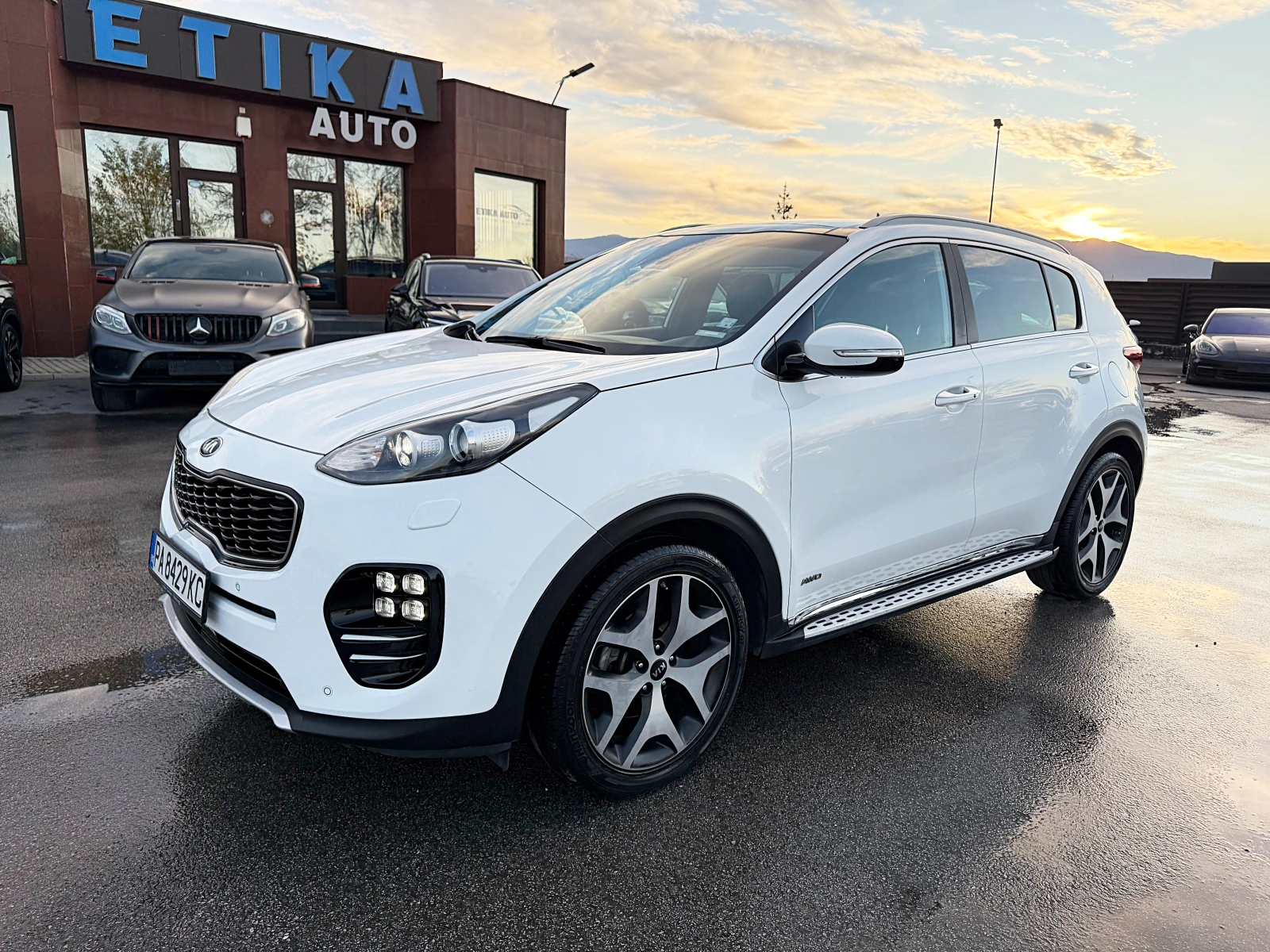 Kia Sportage GT-Line-4x4-Distronik-Panorama-Led-Bixenon-НОВА !! - изображение 3