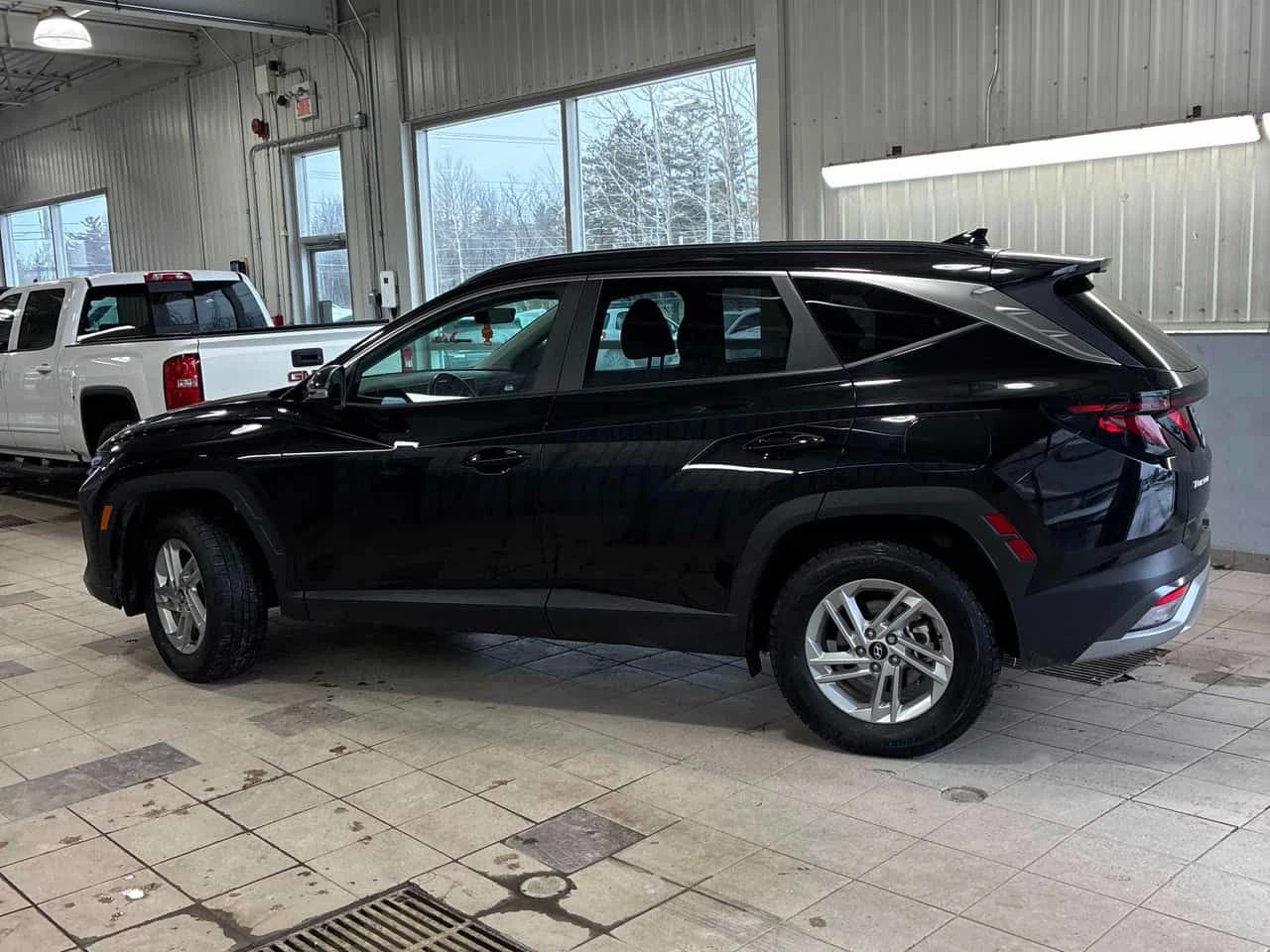 Hyundai Tucson Preferred /CARFAX/Подгрев/4х4/Клип, снимка 3 - Автомобили и джипове - 53832108