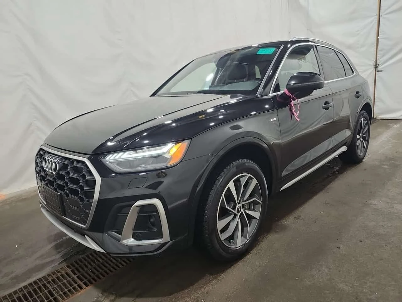 Audi Q5  TECHNIK / DISTRONIC / MATRIX / ОБДУХВАНЕ /360/B&O