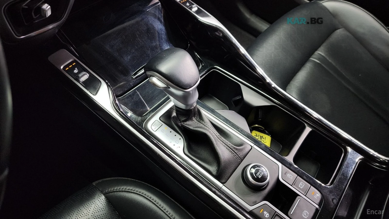 Kia Sorento TRENDY* 2.2D* ПОДГРЕВ* КАМЕРА* KEYLESS* L* ASSIST*, снимка 11 - Автомобили и джипове - 55029926