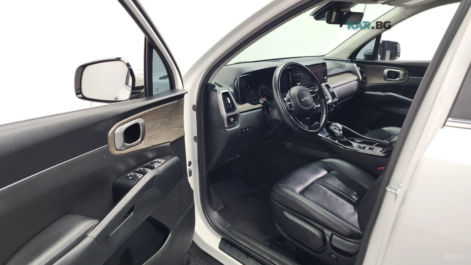 Kia Sorento TRENDY* 2.2D* ПОДГРЕВ* КАМЕРА* KEYLESS* L* ASSIST*, снимка 8 - Автомобили и джипове - 55029926