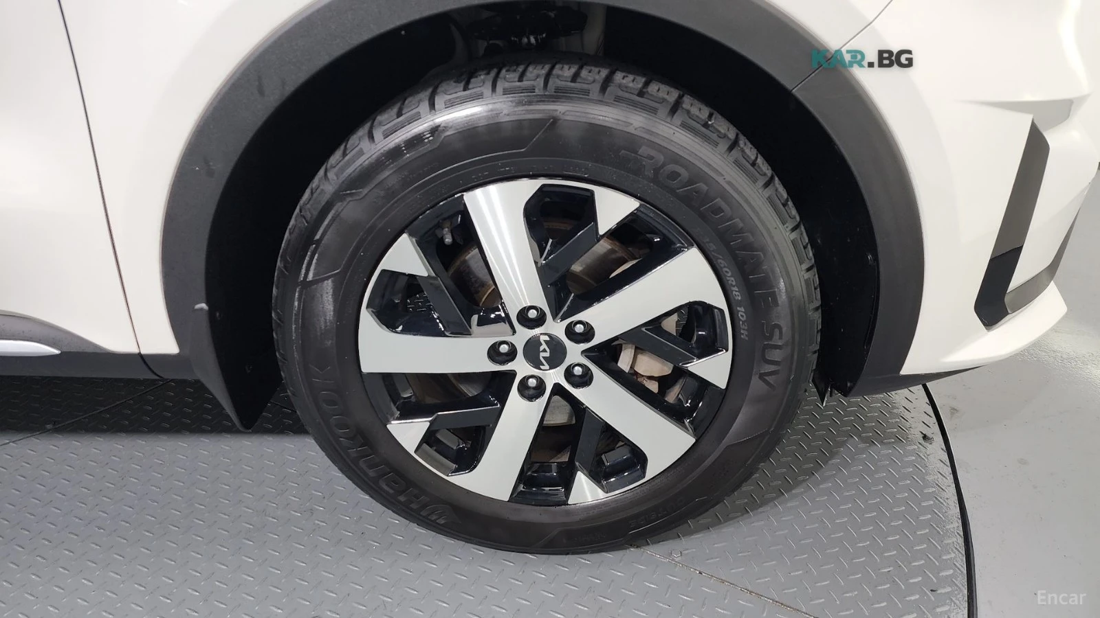 Kia Sorento TRENDY* 2.2D* ПОДГРЕВ* КАМЕРА* KEYLESS* L* ASSIST*, снимка 16 - Автомобили и джипове - 55029926