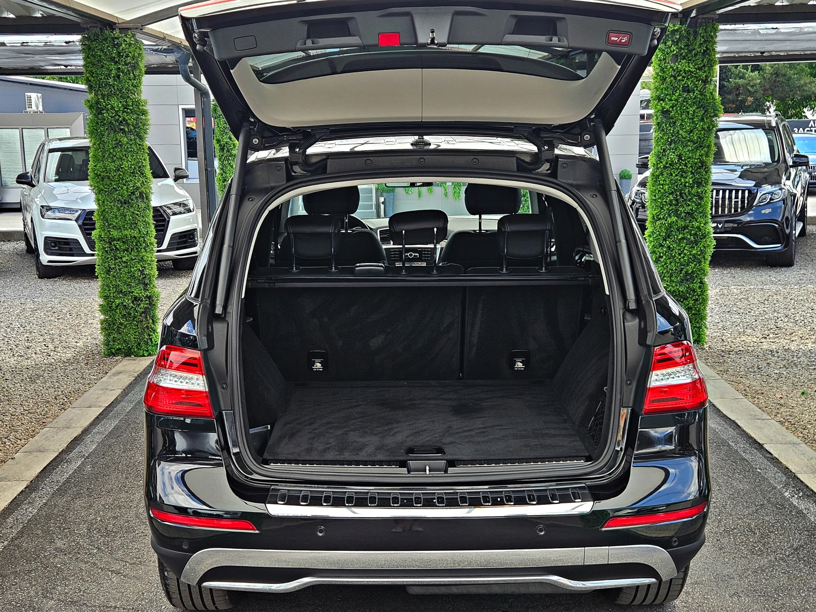 Mercedes-Benz ML 350 AMG/GERMANY/CAMERA/AMBIENT/ПОДГРЕВ/AUTO H/DSR/LIZI, снимка 8 - Автомобили и джипове - 55013687
