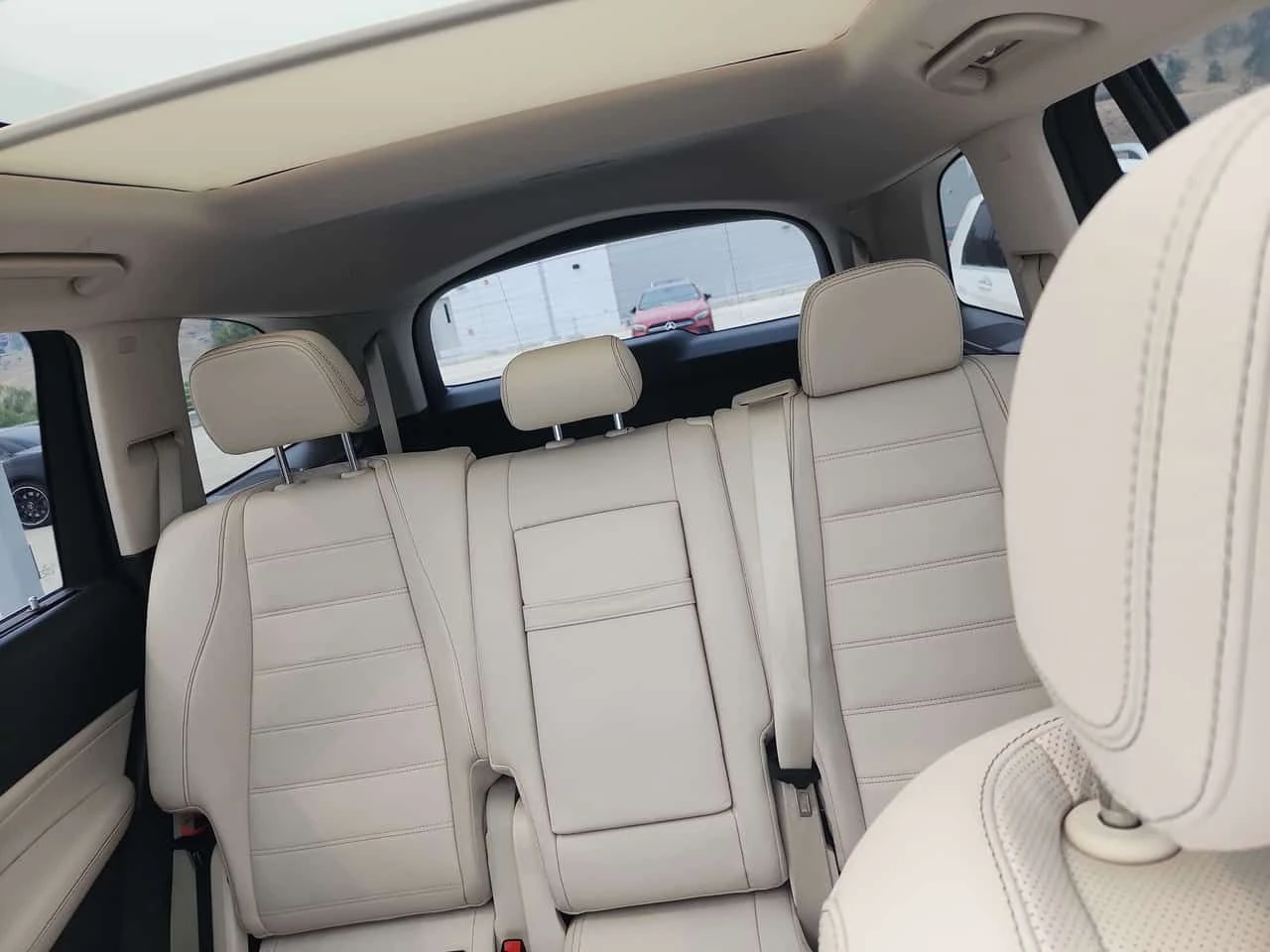 Mercedes-Benz GLS 450 * AMG Line * CARFAX * Oт Mercedes * , снимка 11 - Автомобили и джипове - 55649805