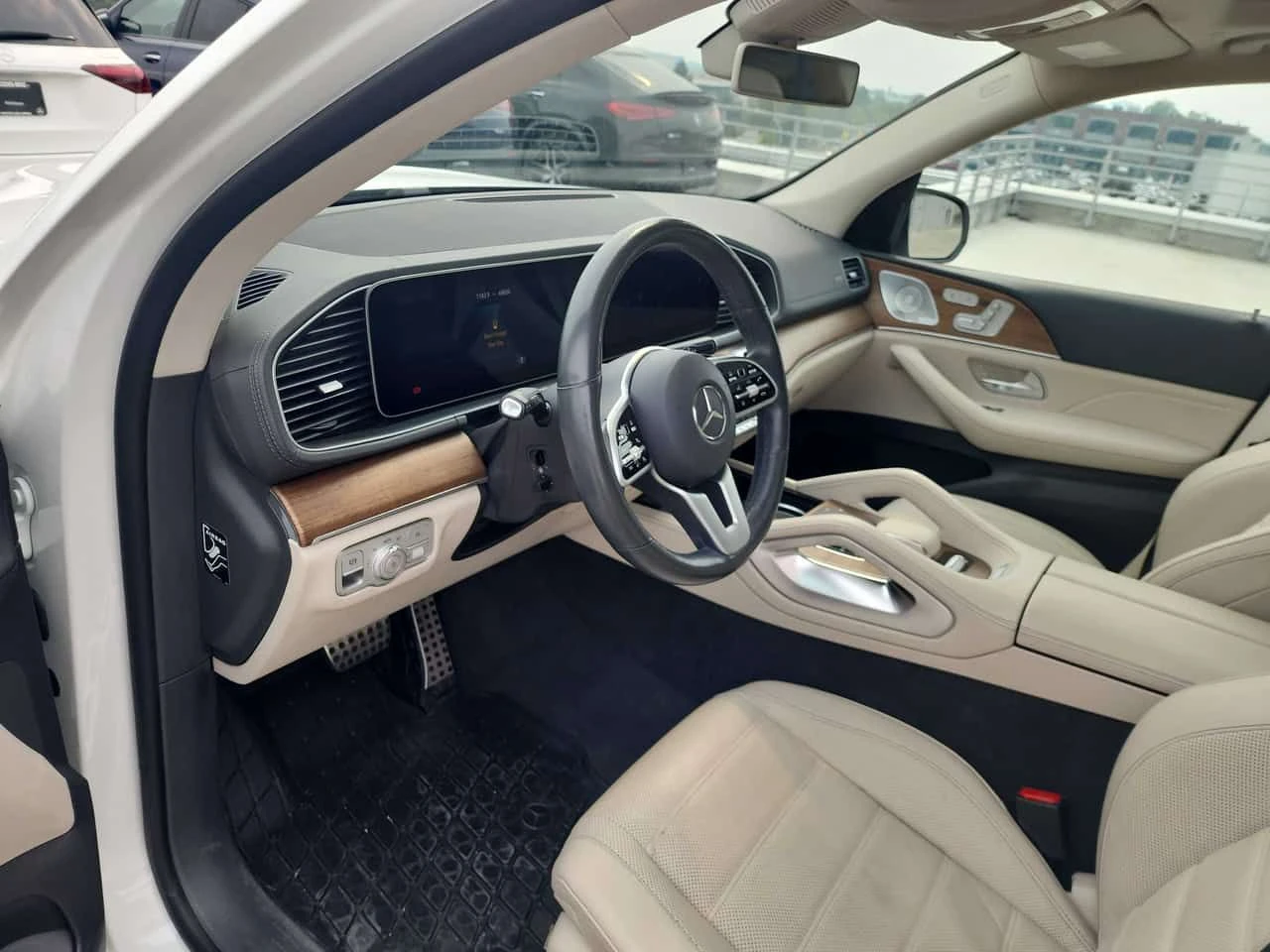 Mercedes-Benz GLS 450 * AMG Line * CARFAX * Oт Mercedes * , снимка 6 - Автомобили и джипове - 55649805