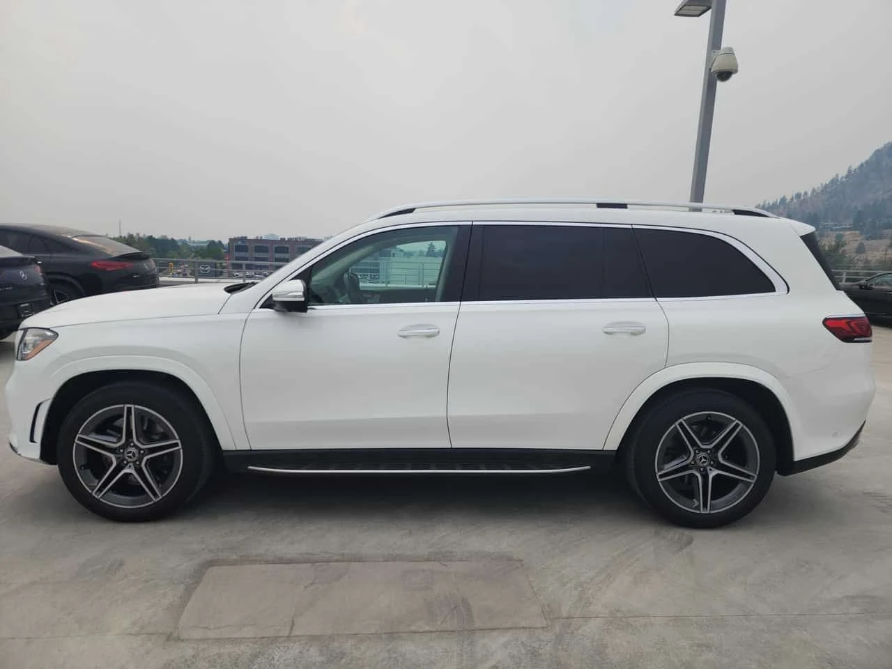Mercedes-Benz GLS 450 * AMG Line * CARFAX * Oт Mercedes * , снимка 3 - Автомобили и джипове - 55649805