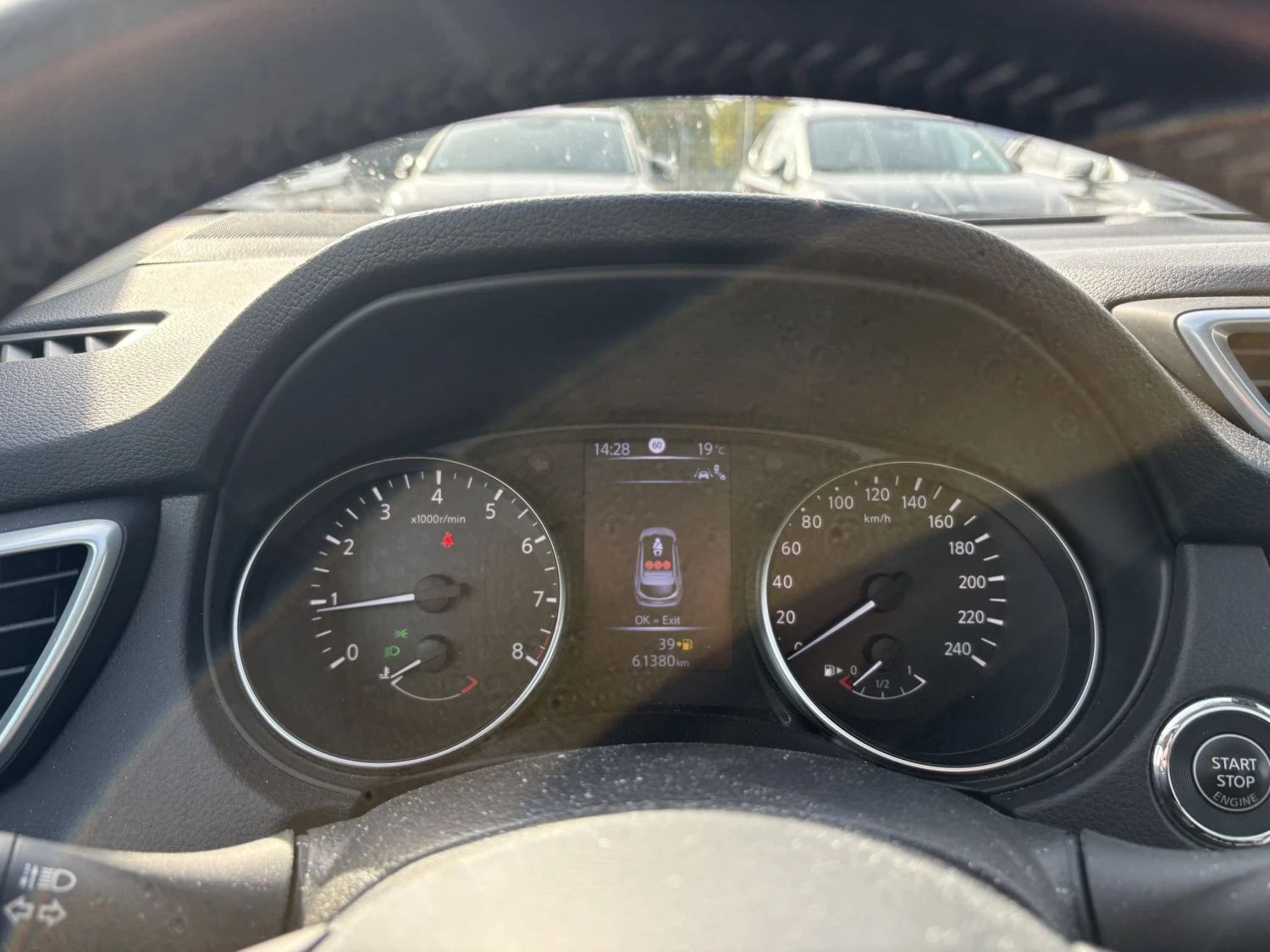 Nissan Qashqai N-Connect 1.2, снимка 6 - Автомобили и джипове - 56305621