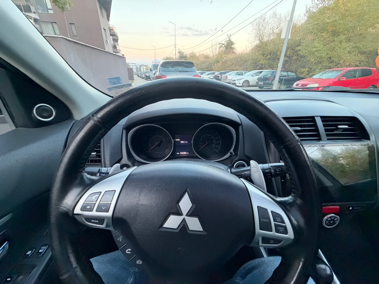 Mitsubishi ASX, снимка 10 - Автомобили и джипове - 56647223