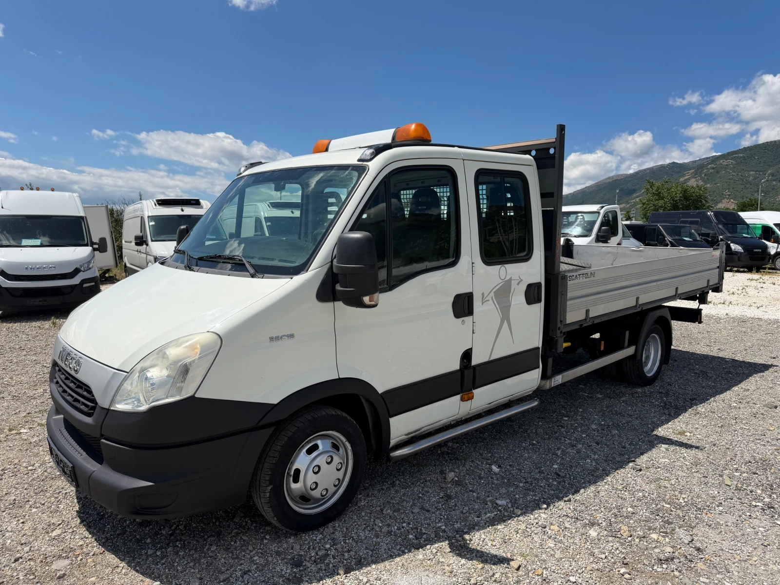 Iveco Daily 3.0!ТРИСТРАНЕН-САМОСВАЛ!7МЕСТА!181ХКМ!, снимка 8 - Бусове и автобуси - 55280298