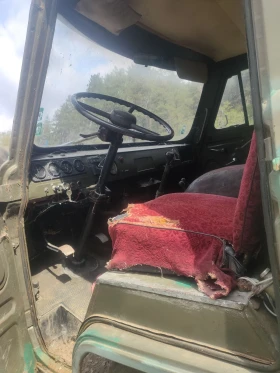 Gaz 66 4 бр Гуми, задни полуоски и много резервни части , снимка 4