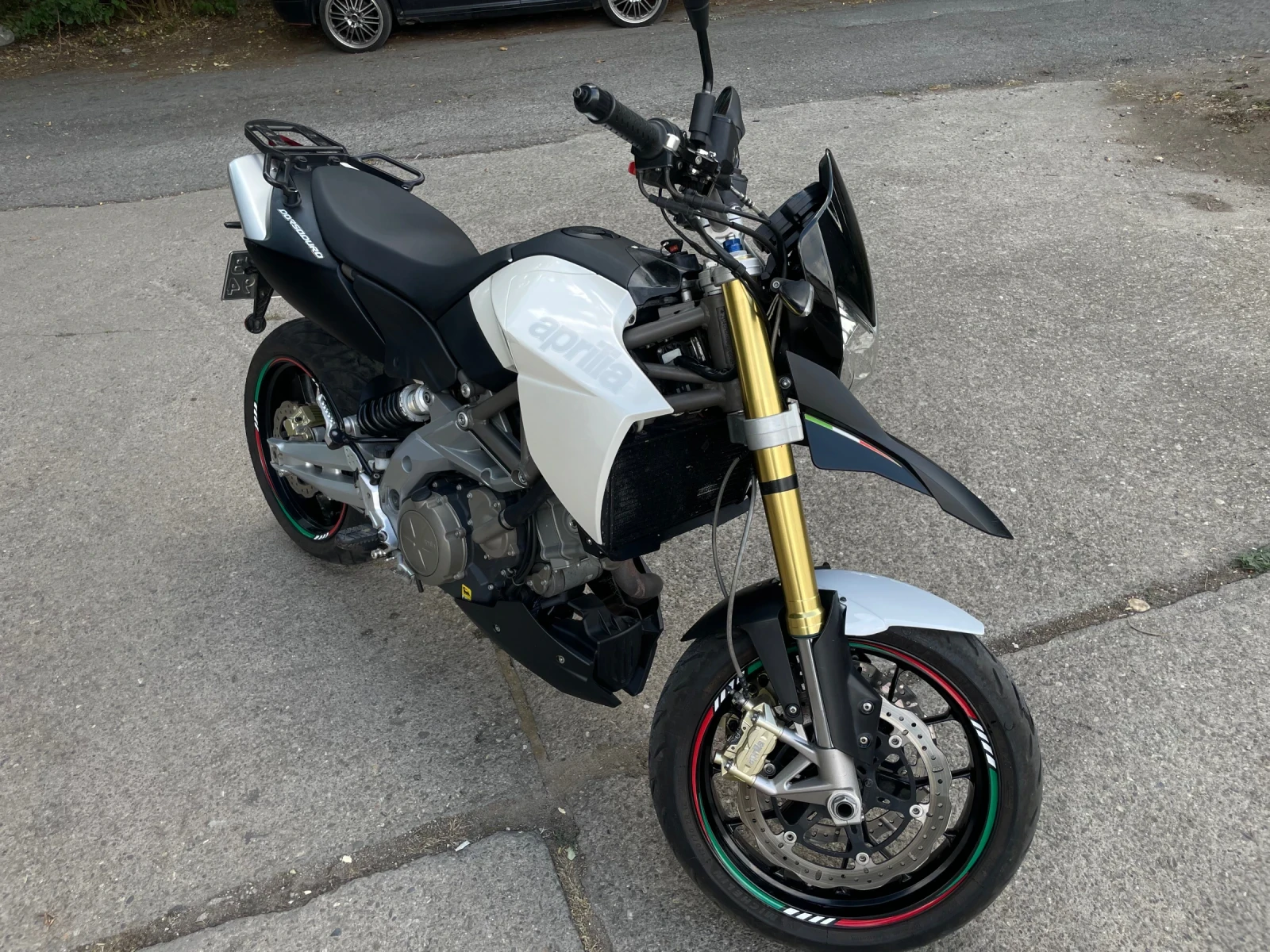 Aprilia Dorsoduro SMV 750 - изображение 2