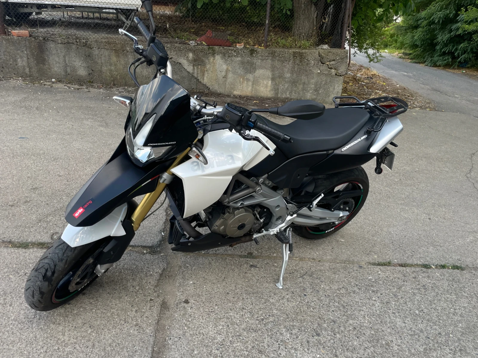 Aprilia Dorsoduro SMV 750 - изображение 4