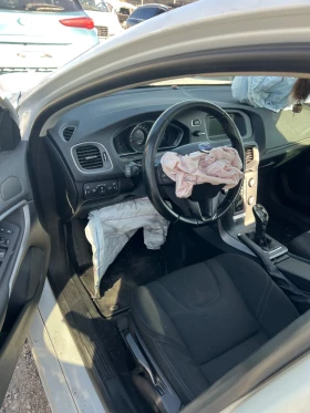 Volvo V40 D2  1.6HDI, снимка 5