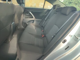 Toyota Avensis 2.0 D седан, снимка 13
