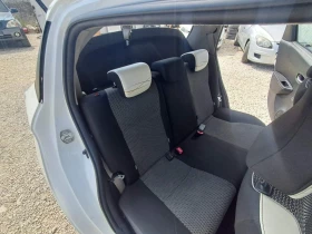 Toyota Yaris 1.0 Бензин, снимка 10