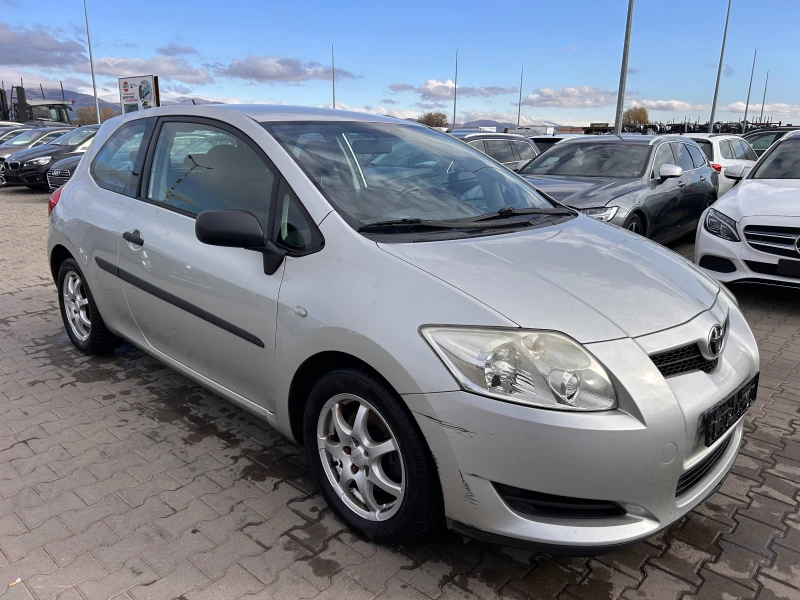 Toyota Auris 2.0D-4D EURO 4, снимка 4 - Автомобили и джипове - 47930093