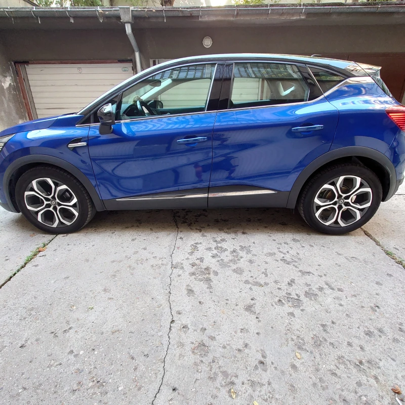 Renault Captur, снимка 2 - Автомобили и джипове - 52537938
