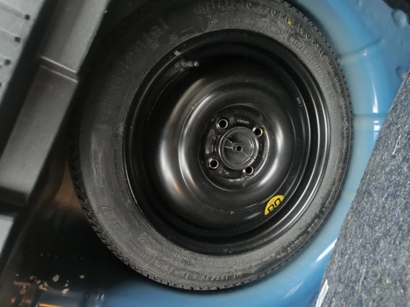 Ford B-Max Напълно обслужен, с два комплекта гуми и джанти., снимка 16 - Автомобили и джипове - 51899077