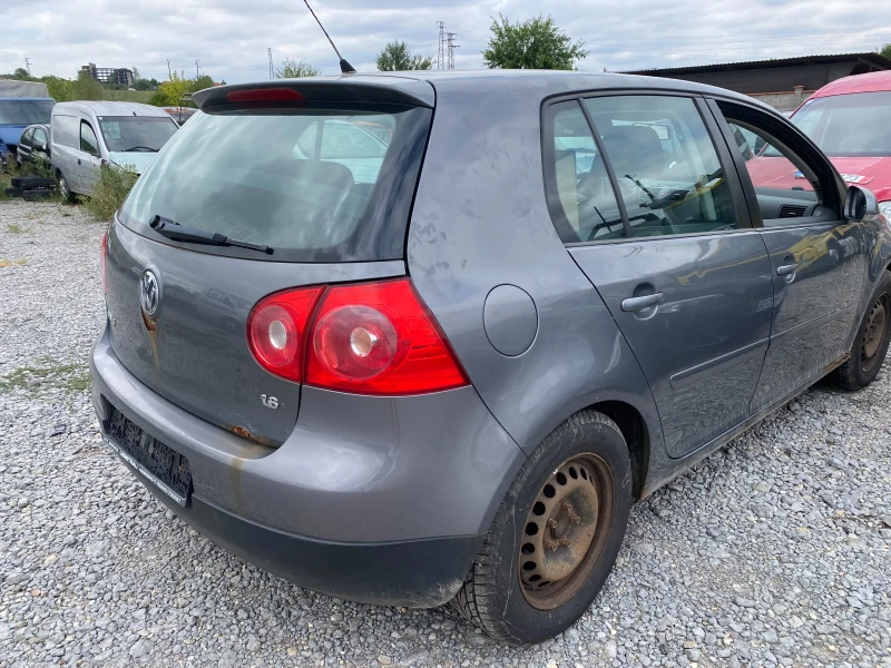 VW Golf 1.6 102к.с, снимка 4 - Автомобили и джипове - 51419875