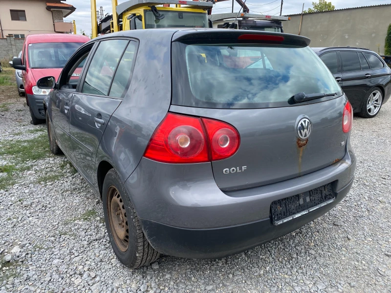 VW Golf 1.6 102к.с, снимка 3 - Автомобили и джипове - 51419875