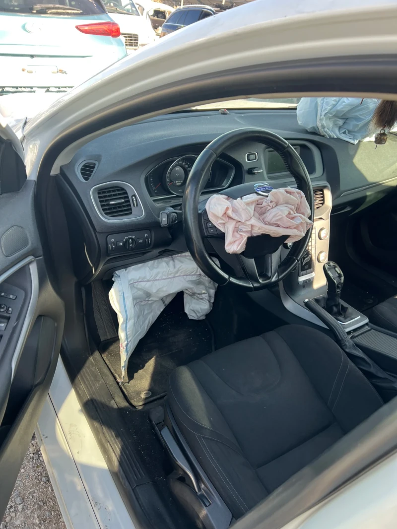 Volvo V40 D2  1.6HDI, снимка 5 - Автомобили и джипове - 51499907