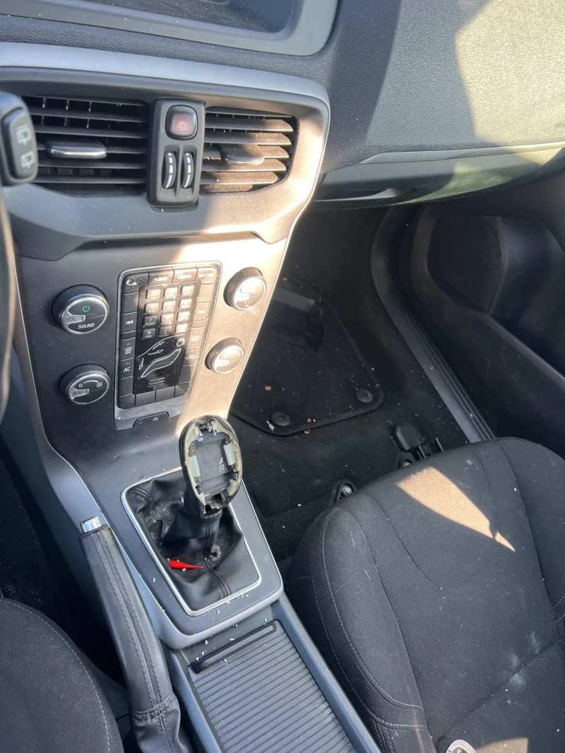 Volvo V40 D2  1.6HDI, снимка 9 - Автомобили и джипове - 51499907