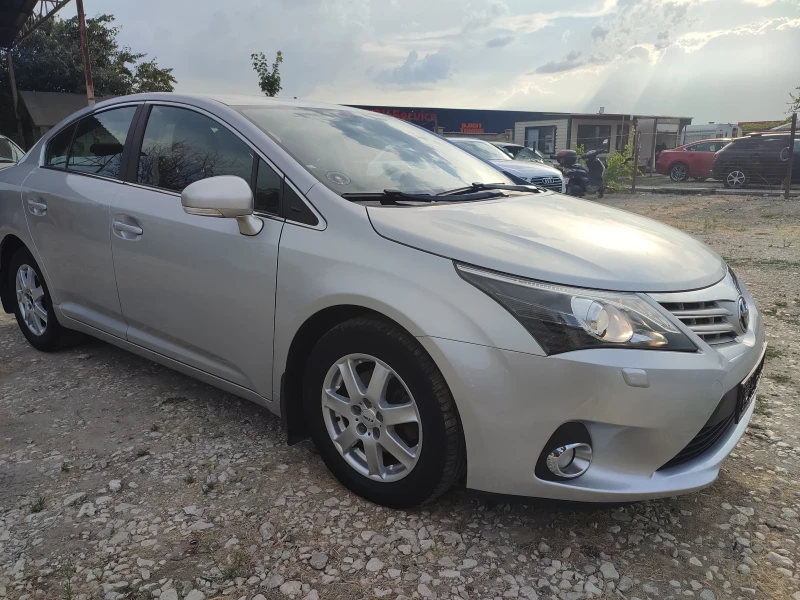 Toyota Avensis 2.0 D седан, снимка 5 - Автомобили и джипове - 51815783